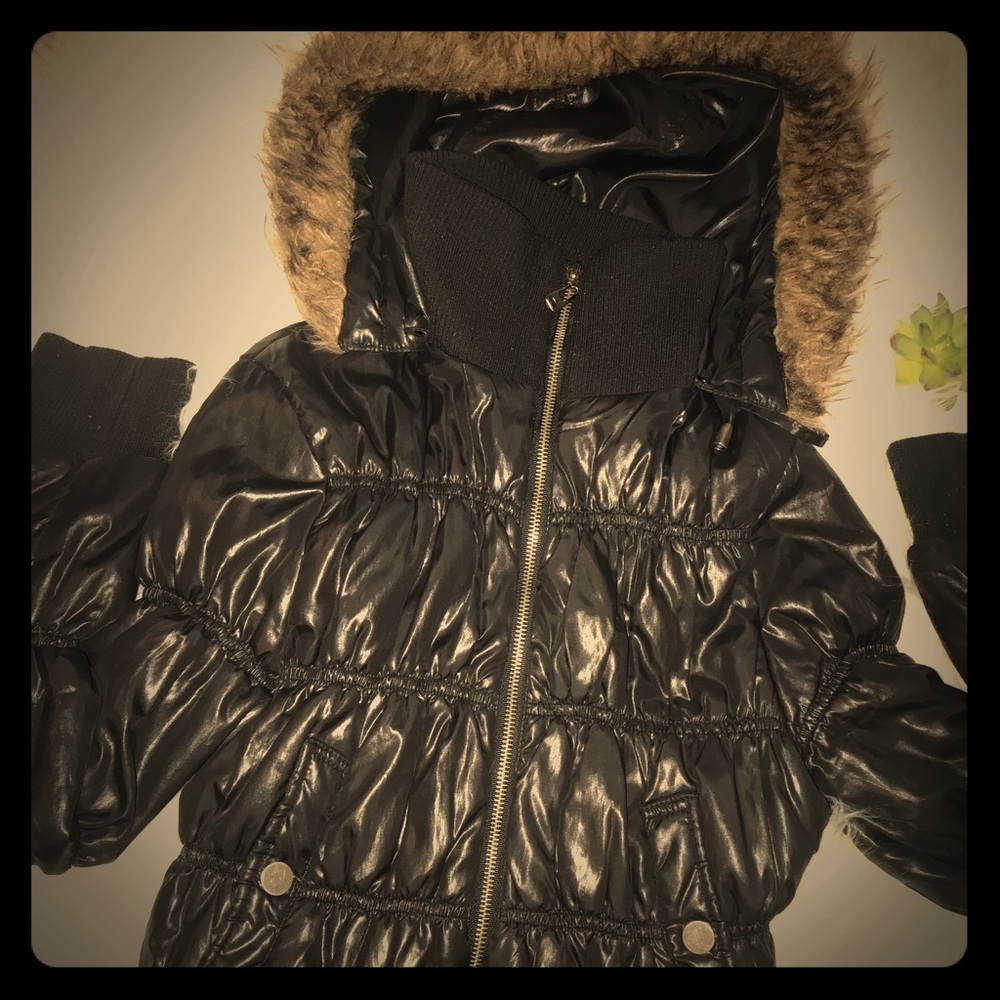 Fur hooded puffer